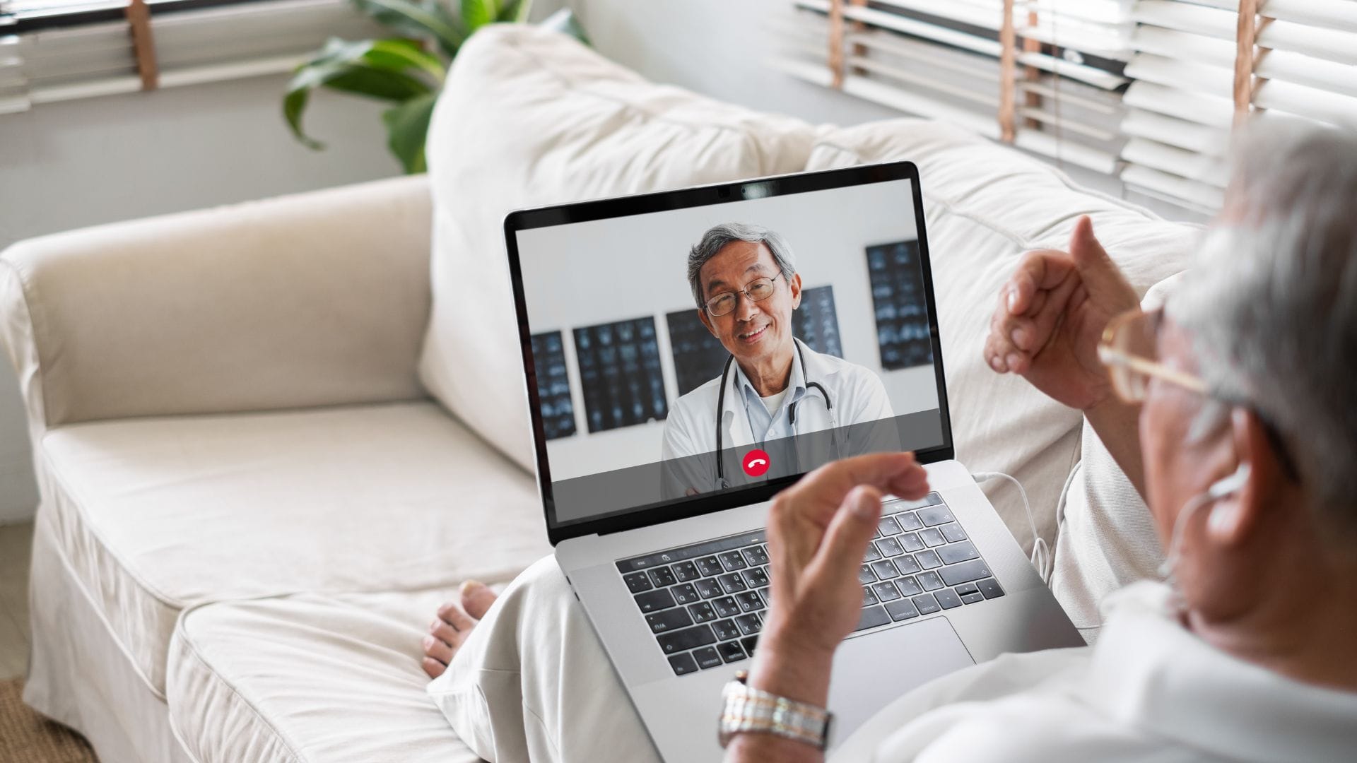 12 Benefits of Companionship for Seniors in Telehealth Services